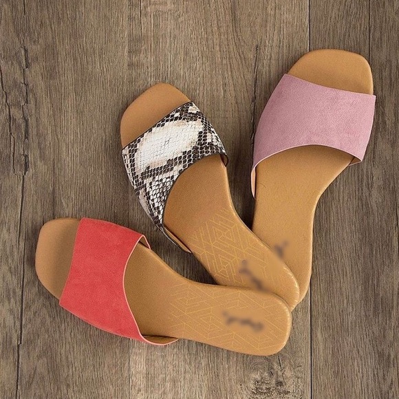 Lilac pink one band suede slip on sandals - Picture 6 of 8